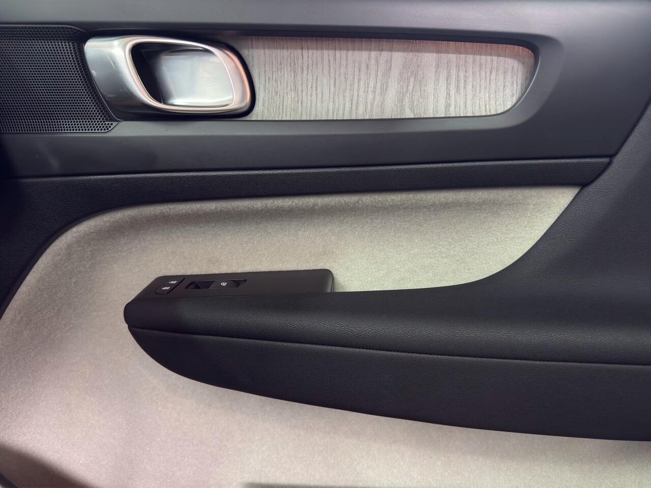 Volvo XC40 T5 Recharge Plug-in Hybrid Inscription