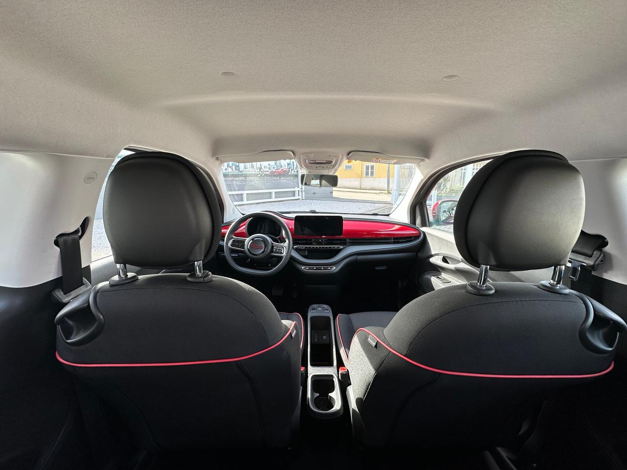 Fiat 500 500e Berlina 23,8 kWh Red Edition