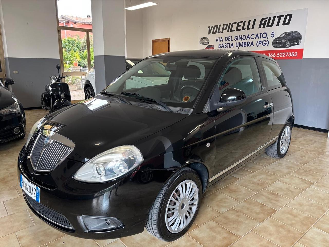 LANCIA YPSILON ANNO 2011 BZ 1.2 ADATTA NEOPATENTATI KM 64 MILA