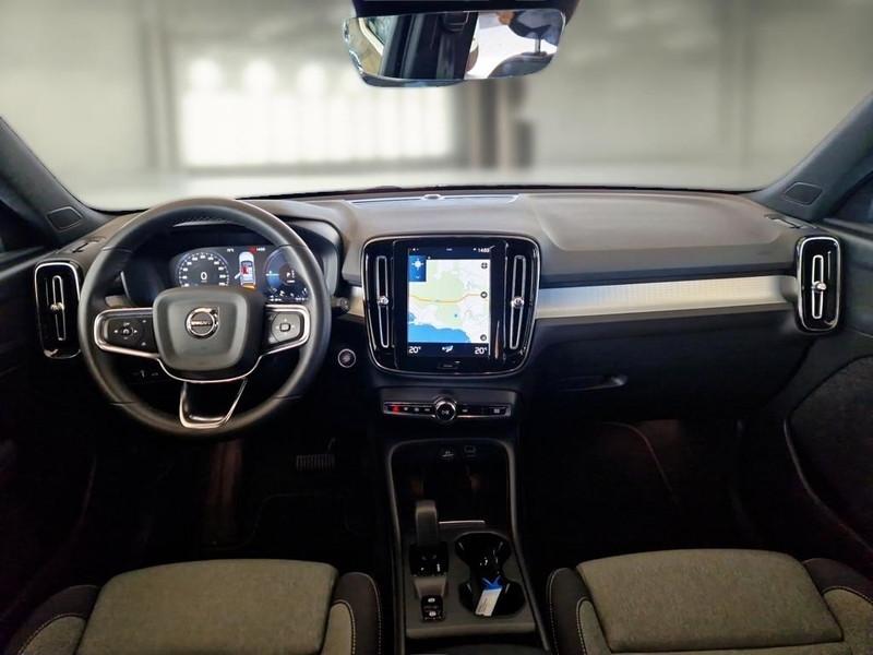 VOLVO XC40 T4 RECHARGE PLUG-IN AUTO CORE SUV