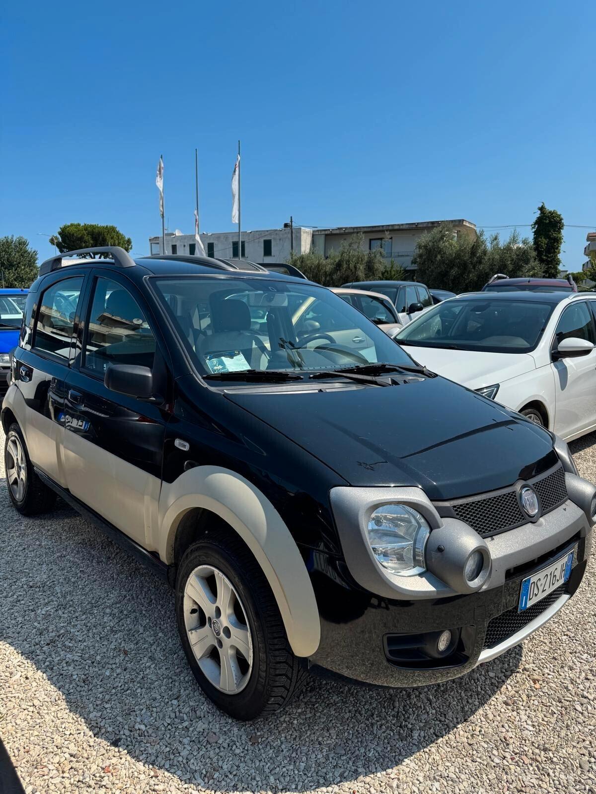 Fiat Panda Bicolore 4X4 1.3 MJT 16V MONSTER