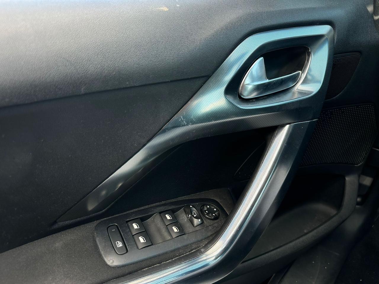 Peugeot 2008 BlueHDi 120 S&S Allure