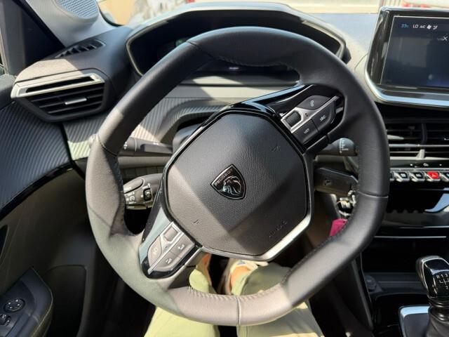 Peugeot 208 PureTech 100 Stop&Start 5 porte Allure