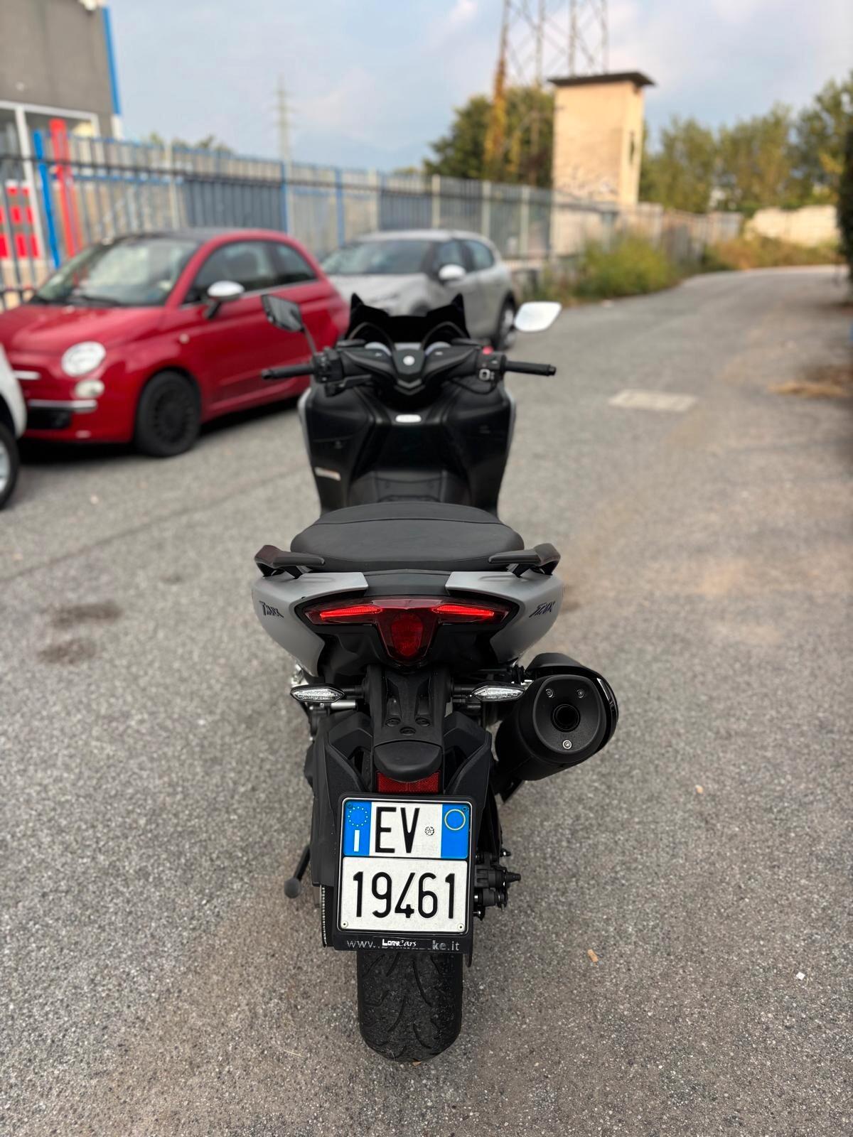 Yamaha TMAX 560 impeccabile