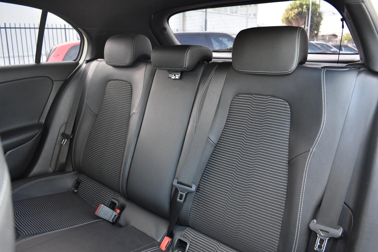 Mercedes-Benz A 180 D 116 CV SPORT AUTO CAMERA - FULL LED