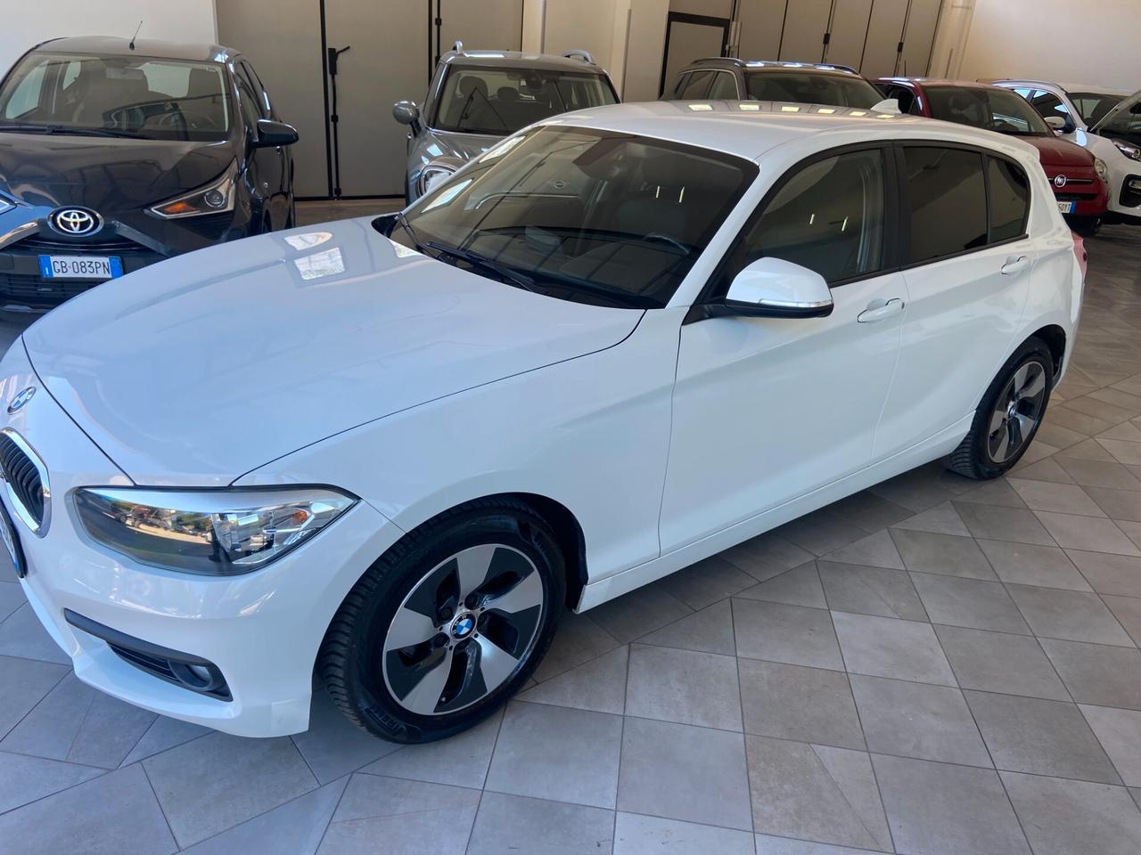 Bmw 116 116d 5p. Urban