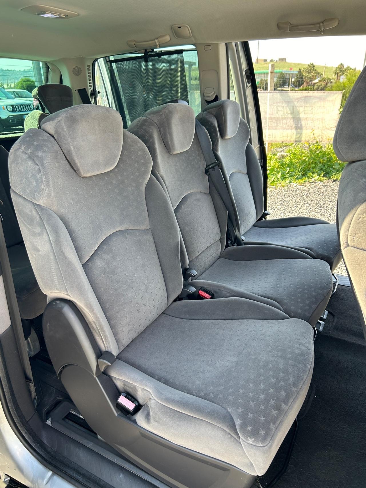 Peugeot 807 2.0 HDi FAP SR