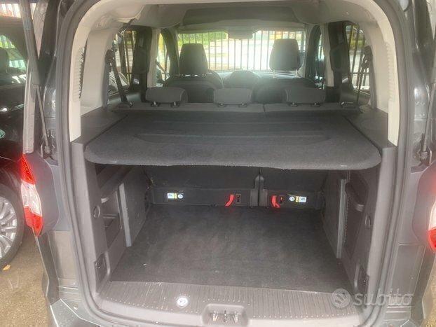 Ford Tourneo Courier 10000