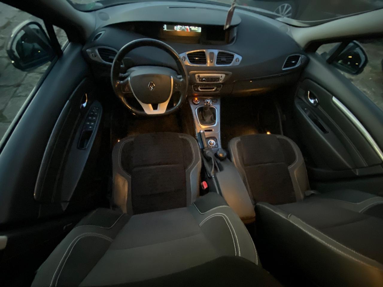 Renault Scenic Scénic XMod Cross 1.5 dCi 110CV Energy