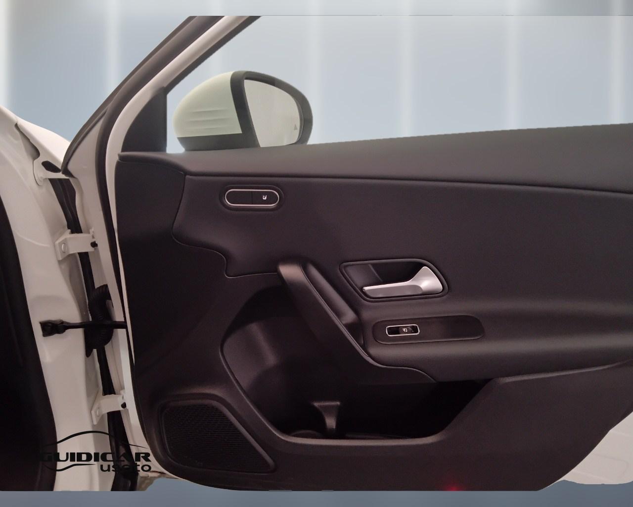 Mercedes-Benz Classe A - W177 2023 - A 180 d Advanced auto