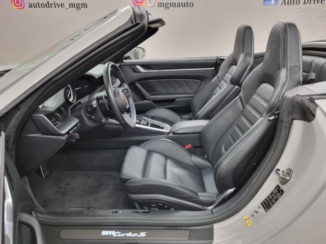 PORSCHE 911 Turbo S Cabriolet 650 cv