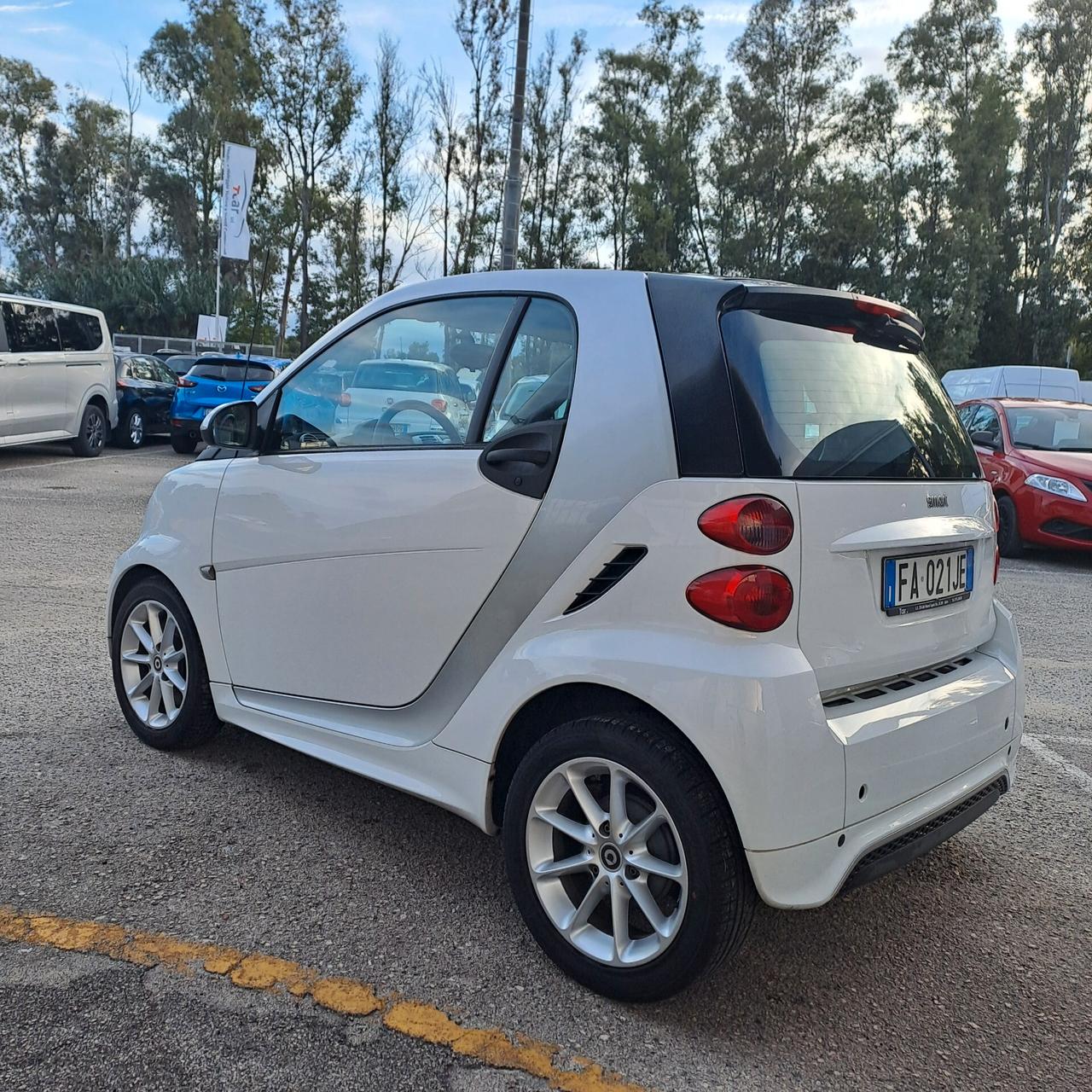 Smart Fortwo 1.0 Mhd 84cv Passion