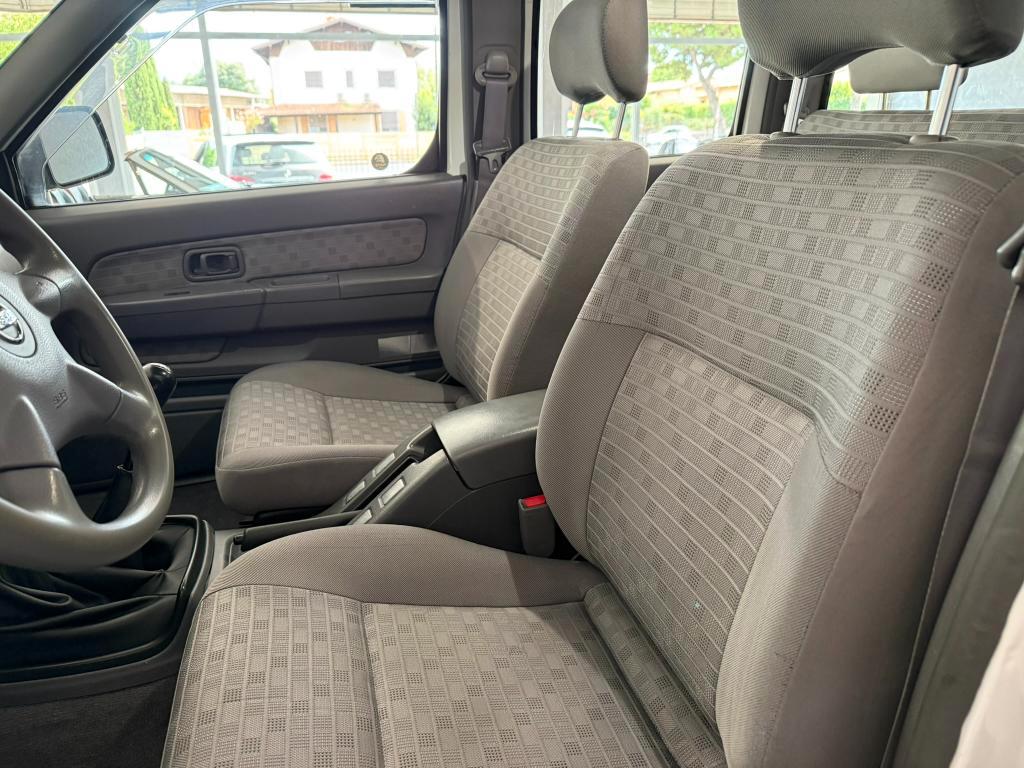 Nissan Cab Double Cab Double Cab 2.5 td 133cv