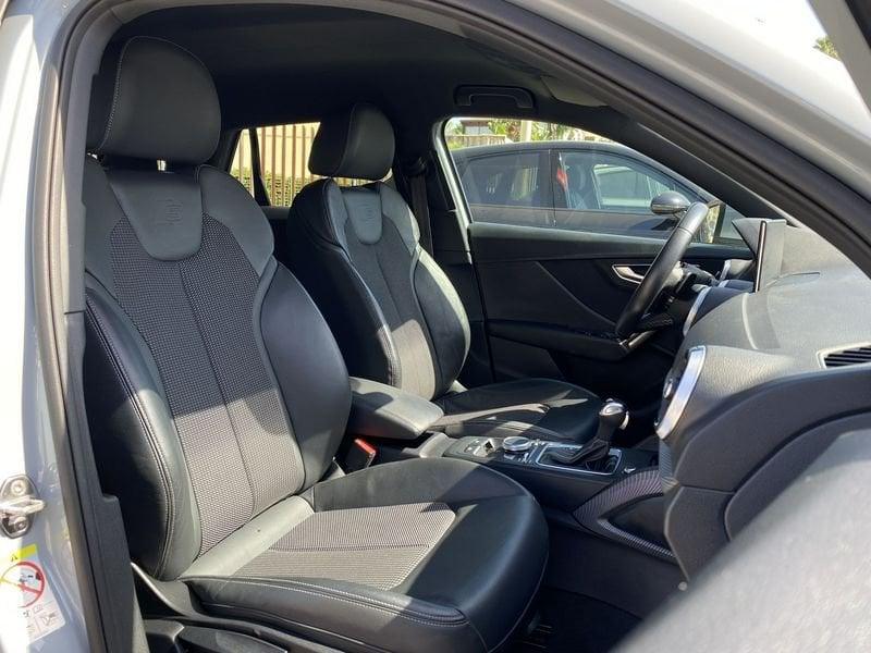 Audi Q2 S Line interno ed esterno 2.0 TDI 150CV s-tronic 35