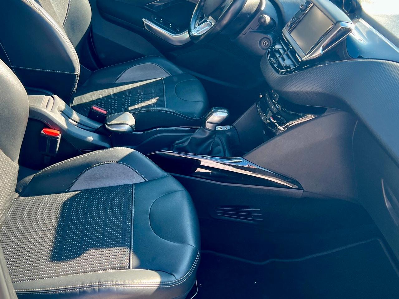 Peugeot 2008 1.2 PureTech 82 cv - 2017
