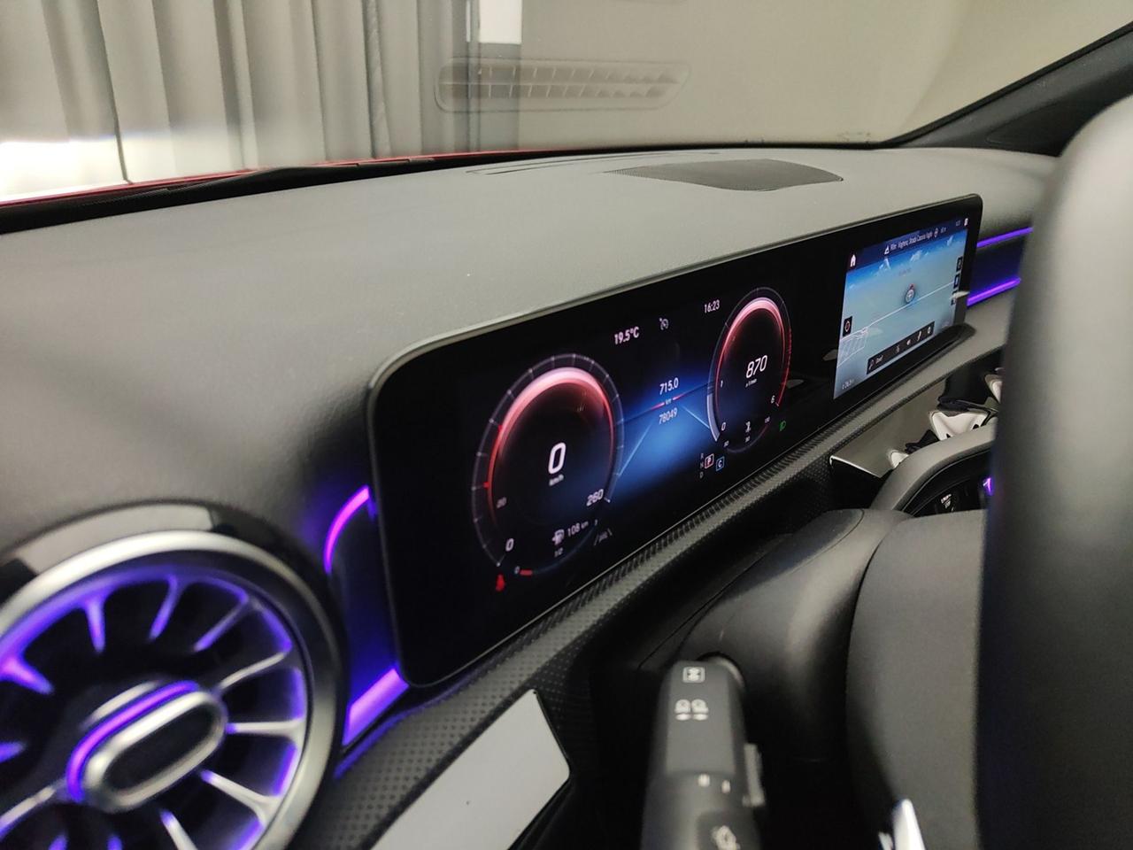 MERCEDES Classe A - W177 2018 A 180 D 116CV AMG LINE PREMIUM AUTO