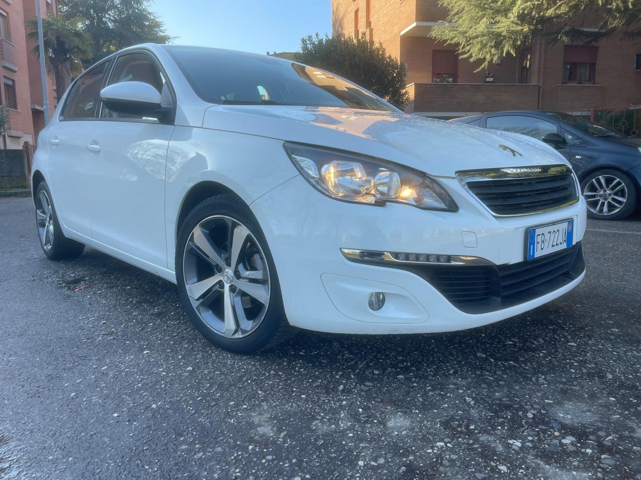 Peugeot 308 BlueHDi 120 S&S EAT6 GT Line