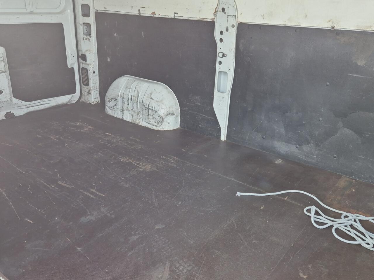 Nissan NV300 non 2300