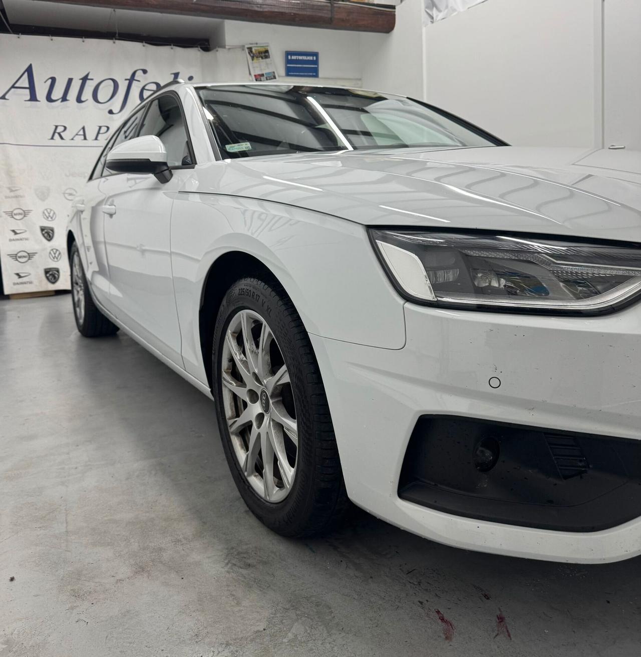 Audi A4 Avant 40 TDI S tronic line edition