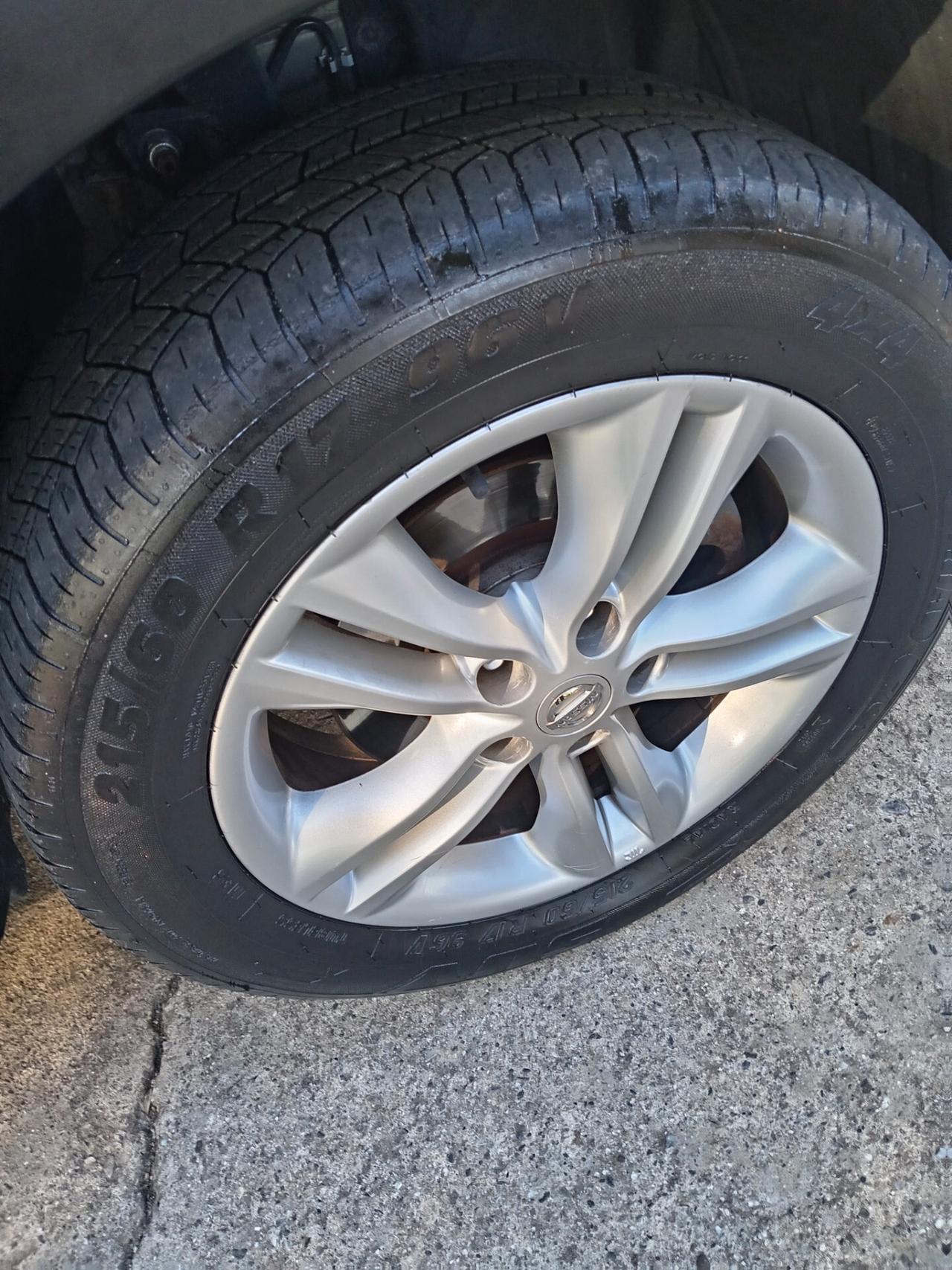 Nissan Qashqai 1.5 dCi DPF Tekna