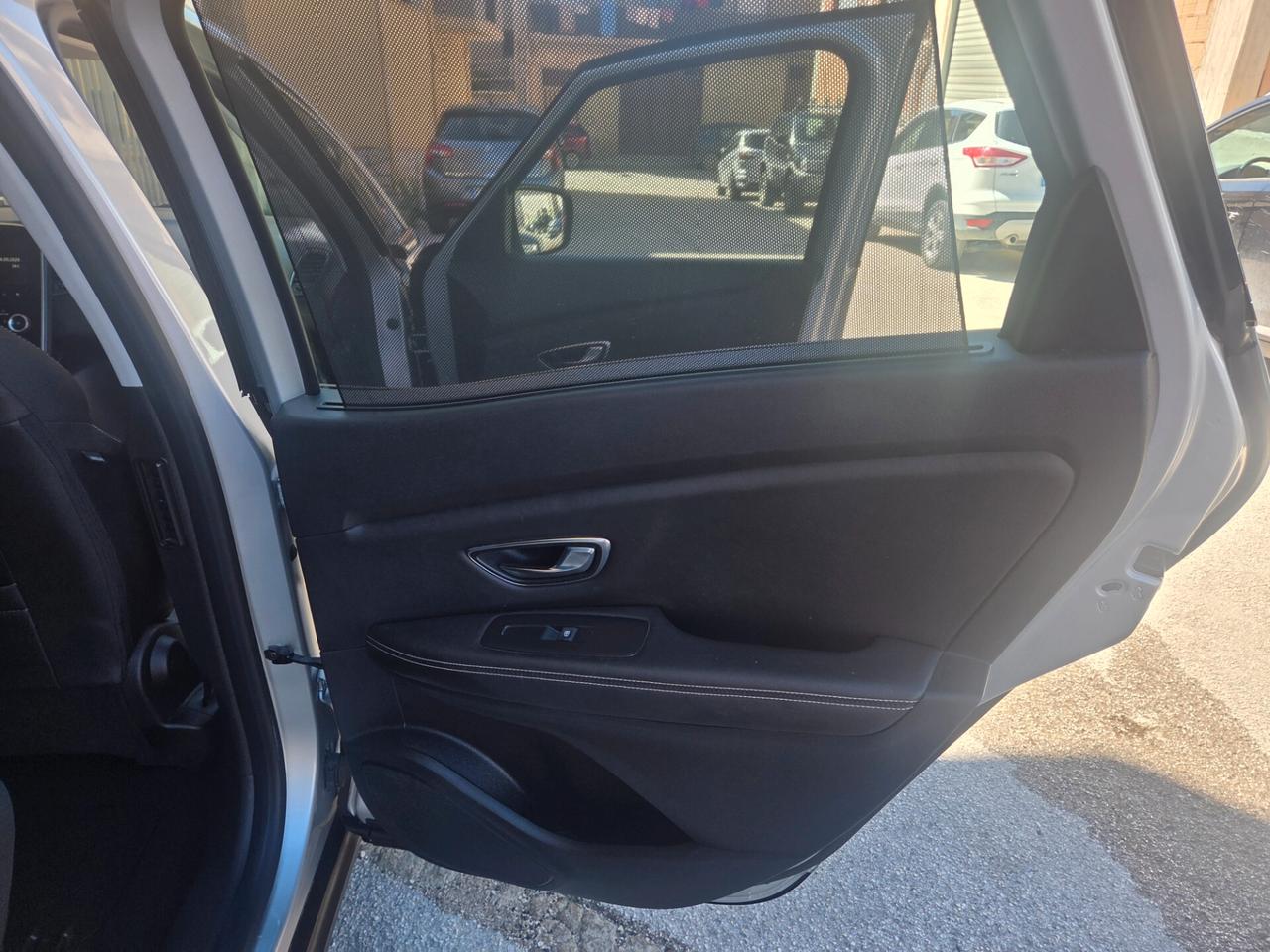RENAULT SCENIC 1.5 110 CV ANNO 2018 KM140000 CERTIF