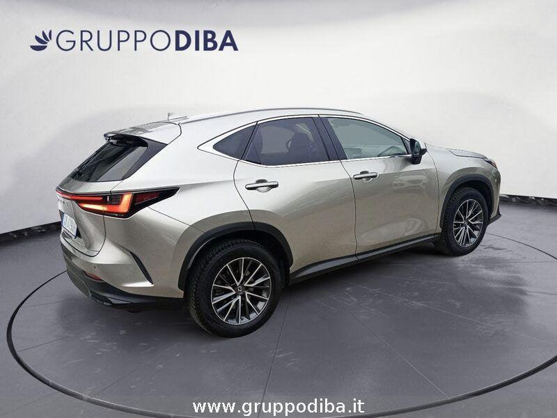 Lexus NX II 2022 350h 2.5 Premium 4wd 244cv e-cvt