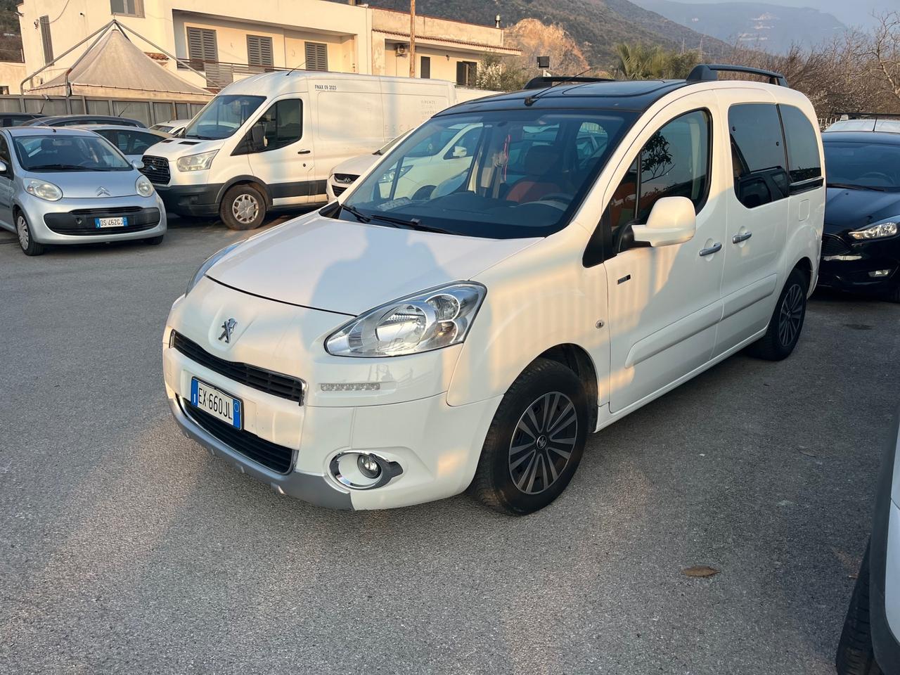 Peugeot Partner Tepee 1.6 HDi 115CV Outdoor