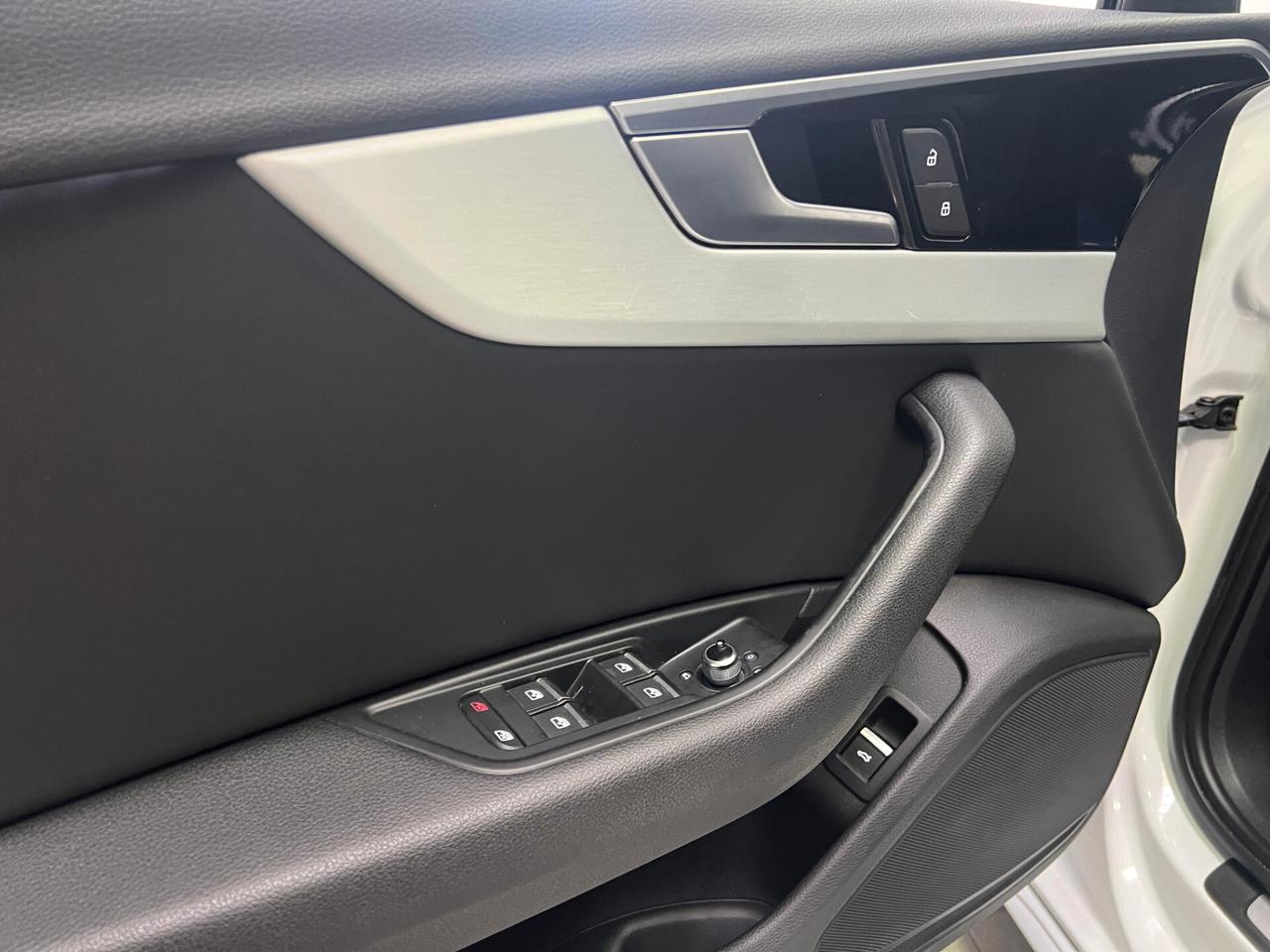 Audi A4 Avant 35 TDI/163 CV S tronic line