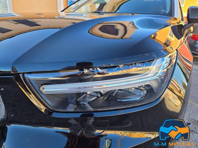 VOLVO XC40 D4 AWD Geartronic Momentum