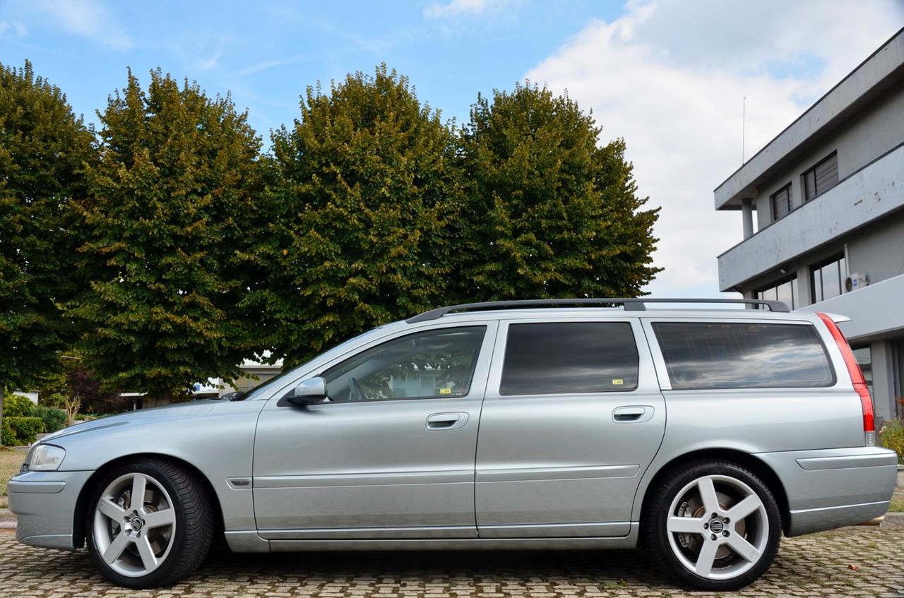 VOLVO V70 2.5 R AWD 300cv AUTO, ASI, ESENTE SUPERBOLLO, ECCELLENTI CONDIZIONI, INTROVABILE, TETTO, PERMUTE