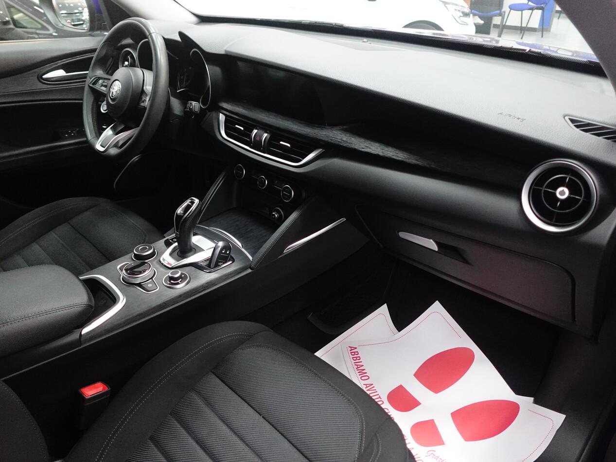 Alfa Romeo Stelvio 2.2 MJT 160 CV AT8 RW BUSINESS