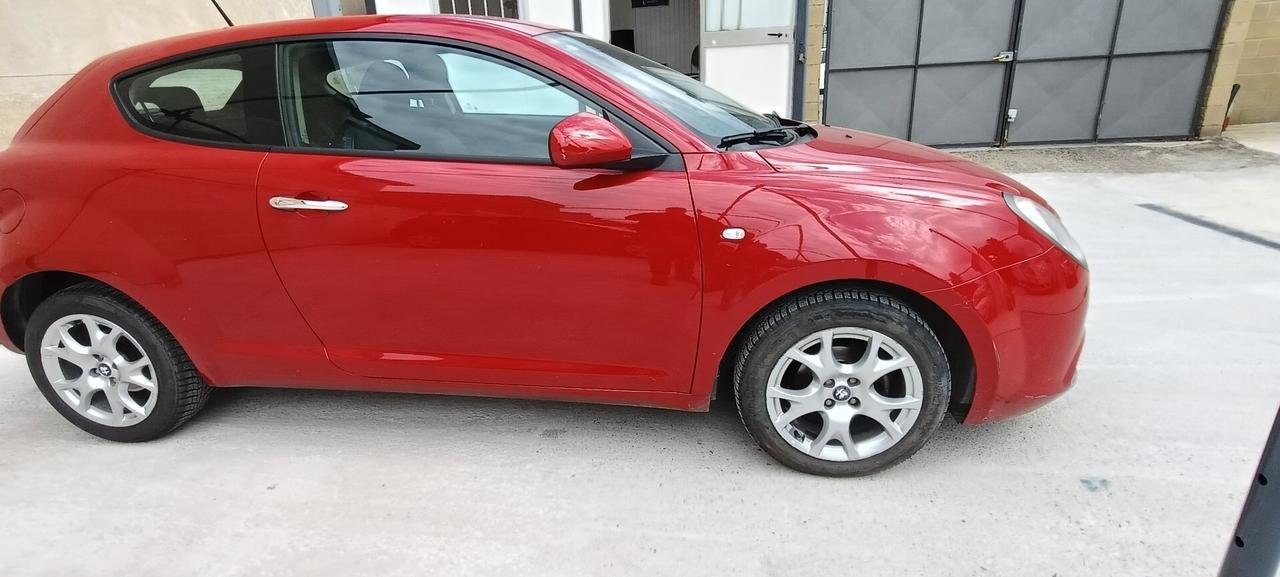Alfa Romeo MiTo 1.4 78 CV Distinctive Sport Pack