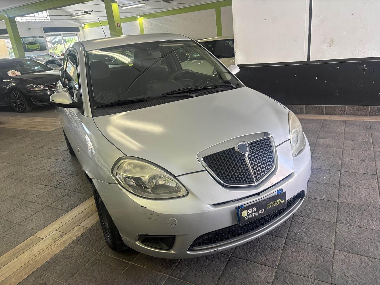 Lancia Ypsilon 1.2 Argento