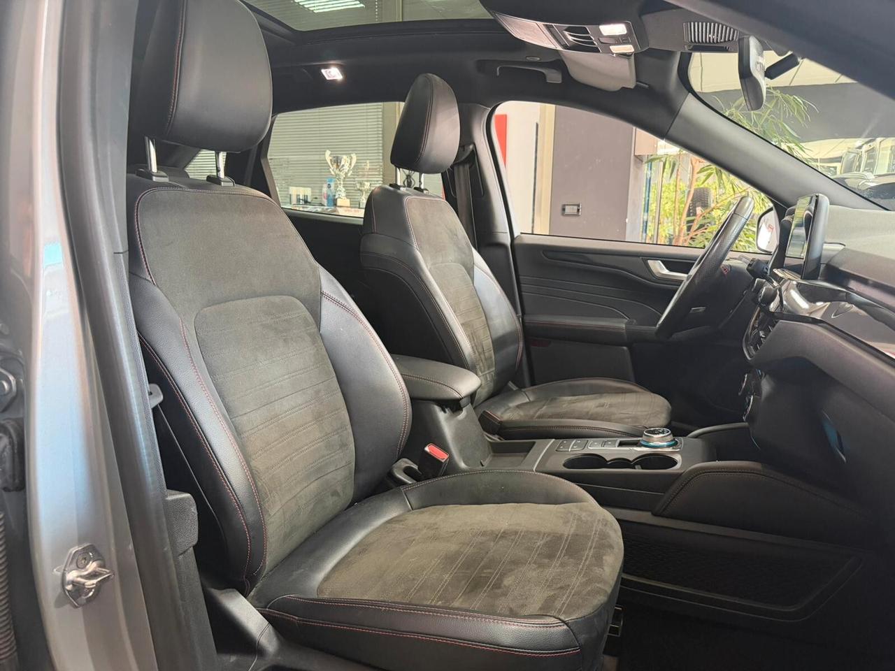 Ford Kuga 2.5 Plug In Hybrid 225 CV CVT 2WD ST-Line