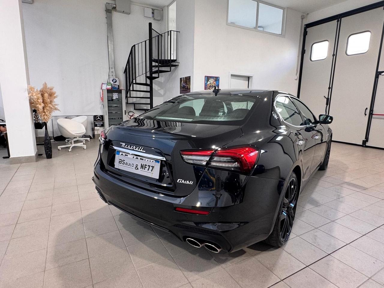 Maserati Ghibli V6 Diesel 275 CV Gransport