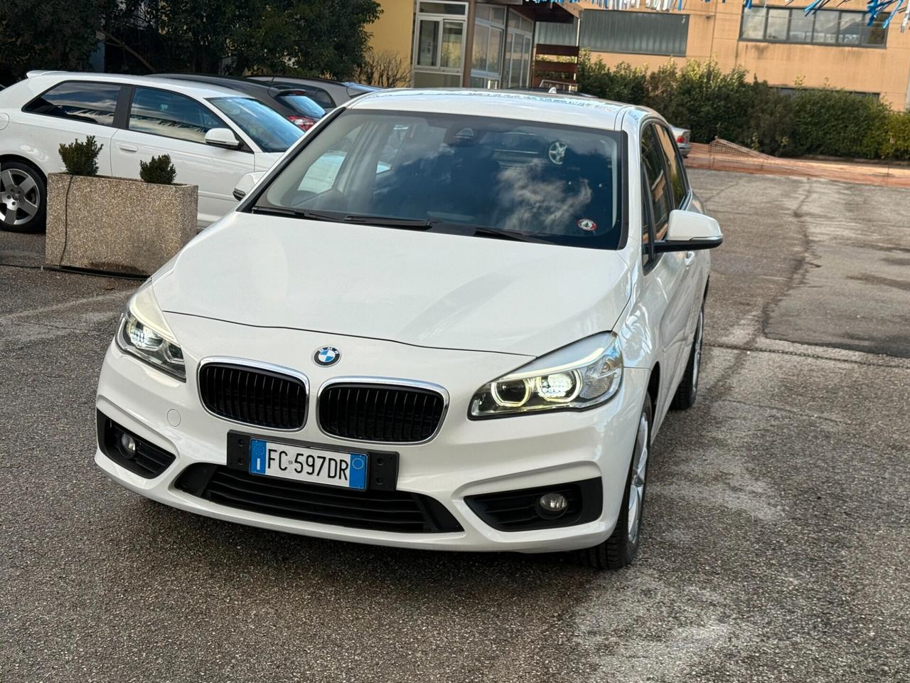" PERFETTA " Bmw 216 D Active Tourer Advantage