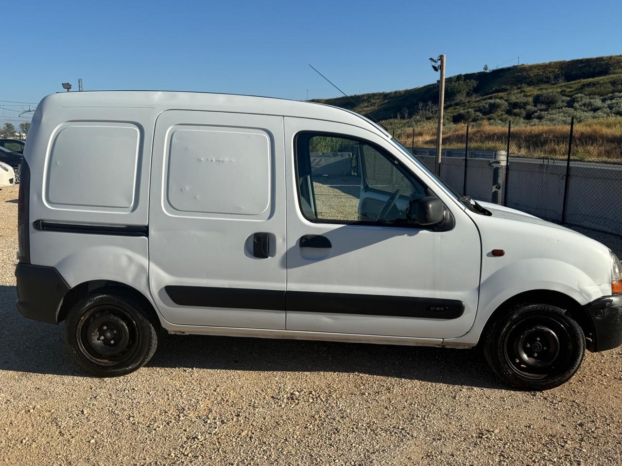 Renault Kangoo 1.9 diesel PORTA LATERALE 1.999€