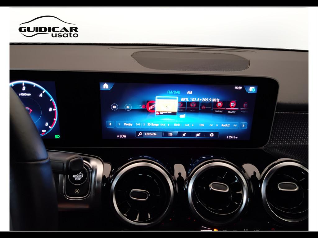 Mercedes-Benz GLB - X247 2019 - GLB 180 d Sport auto