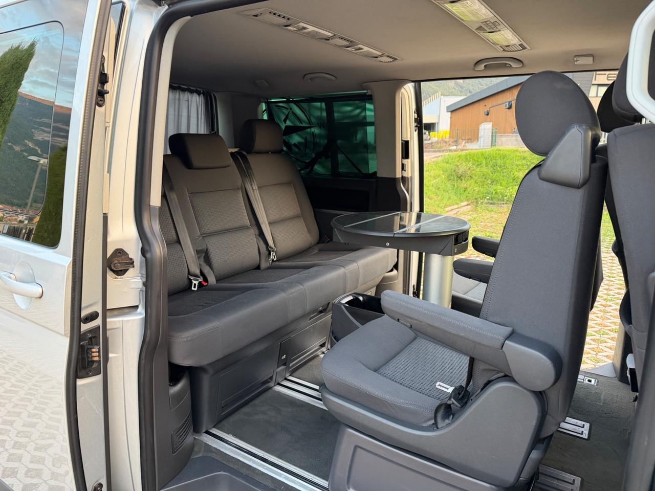 Multivan 2.5 TDI/174CV OffRoad T6 Restyling 2020,7 posti