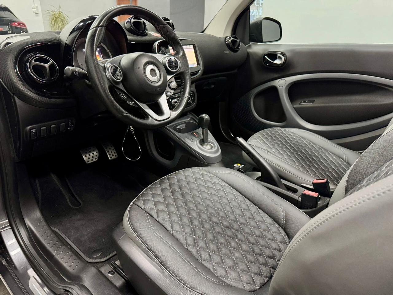 Smart ForTwo BRABUS 0.9 Turbo twinamic cabrio