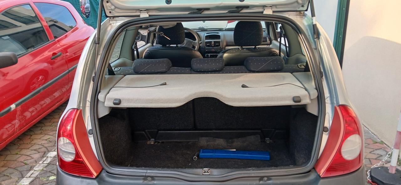 Renault Clio 1.2 16v neopatentati benzina