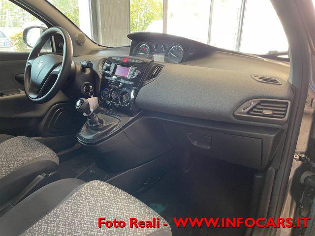 LANCIA Ypsilon 1.0 FireFly 5 porte S&S Hybrid Silver PROMO !