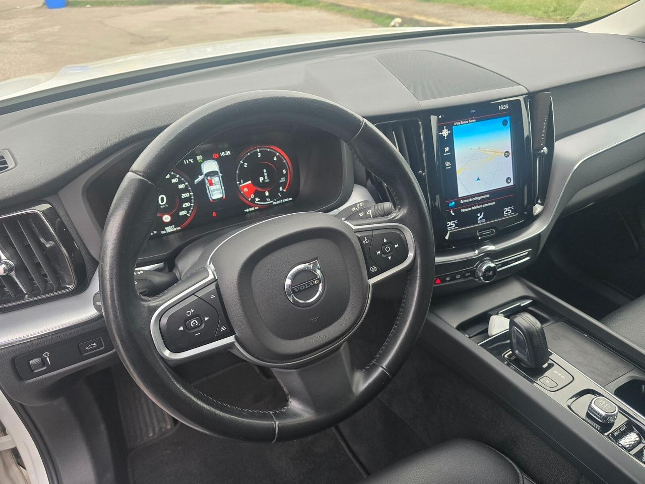 Volvo XC 60 XC60 B4 (d) AWD Geartronic Momentum