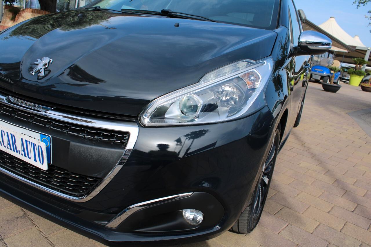 Peugeot 208 PureTech 82 Stop&Start 5 porte Signature
