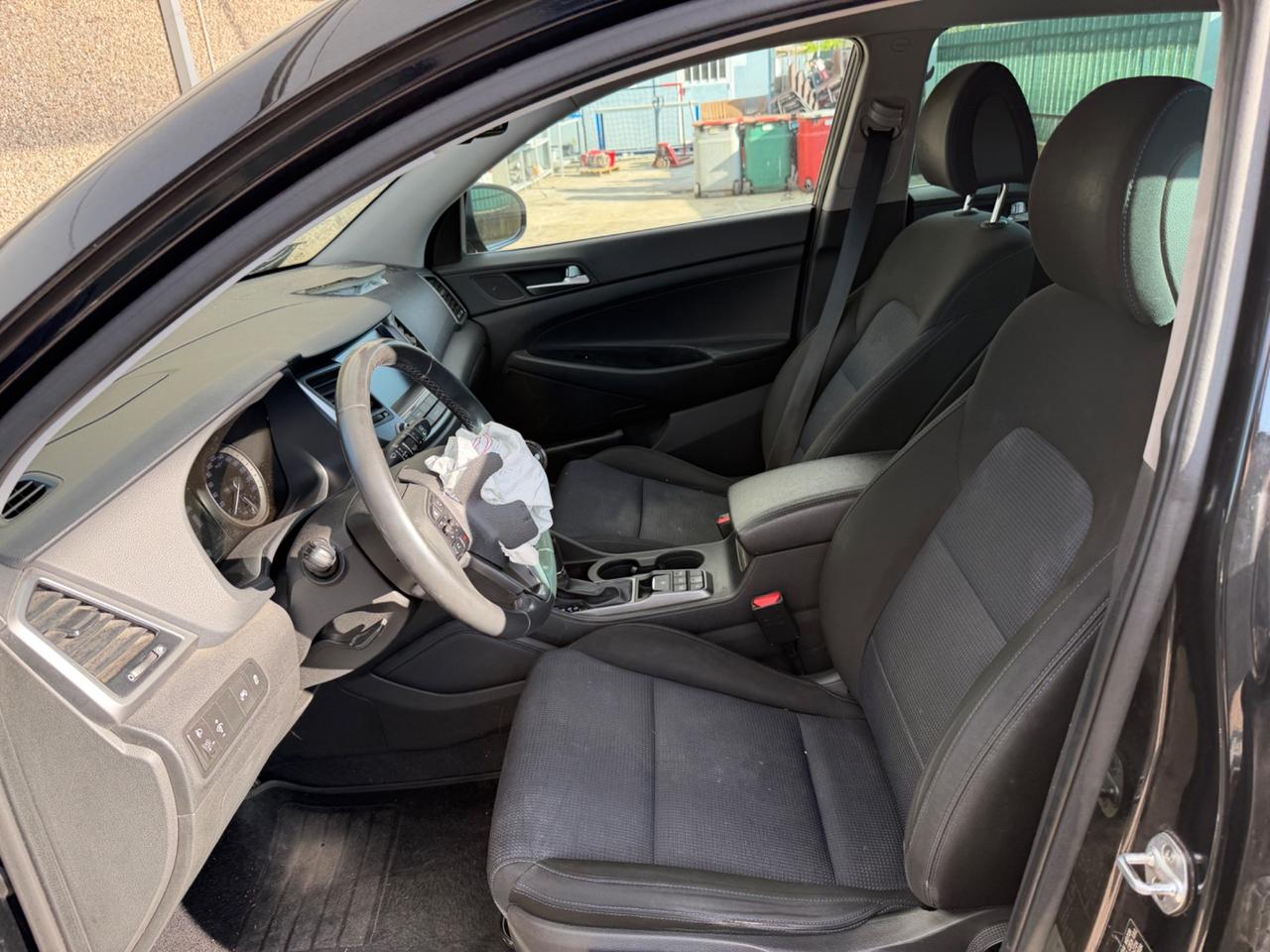 HYUNDAI TUCSON 2018 1.7 CRDi AUTOMATICO INCIDENTATO