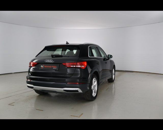 AUDI Q3 35 TDI S tronic Business Advanced