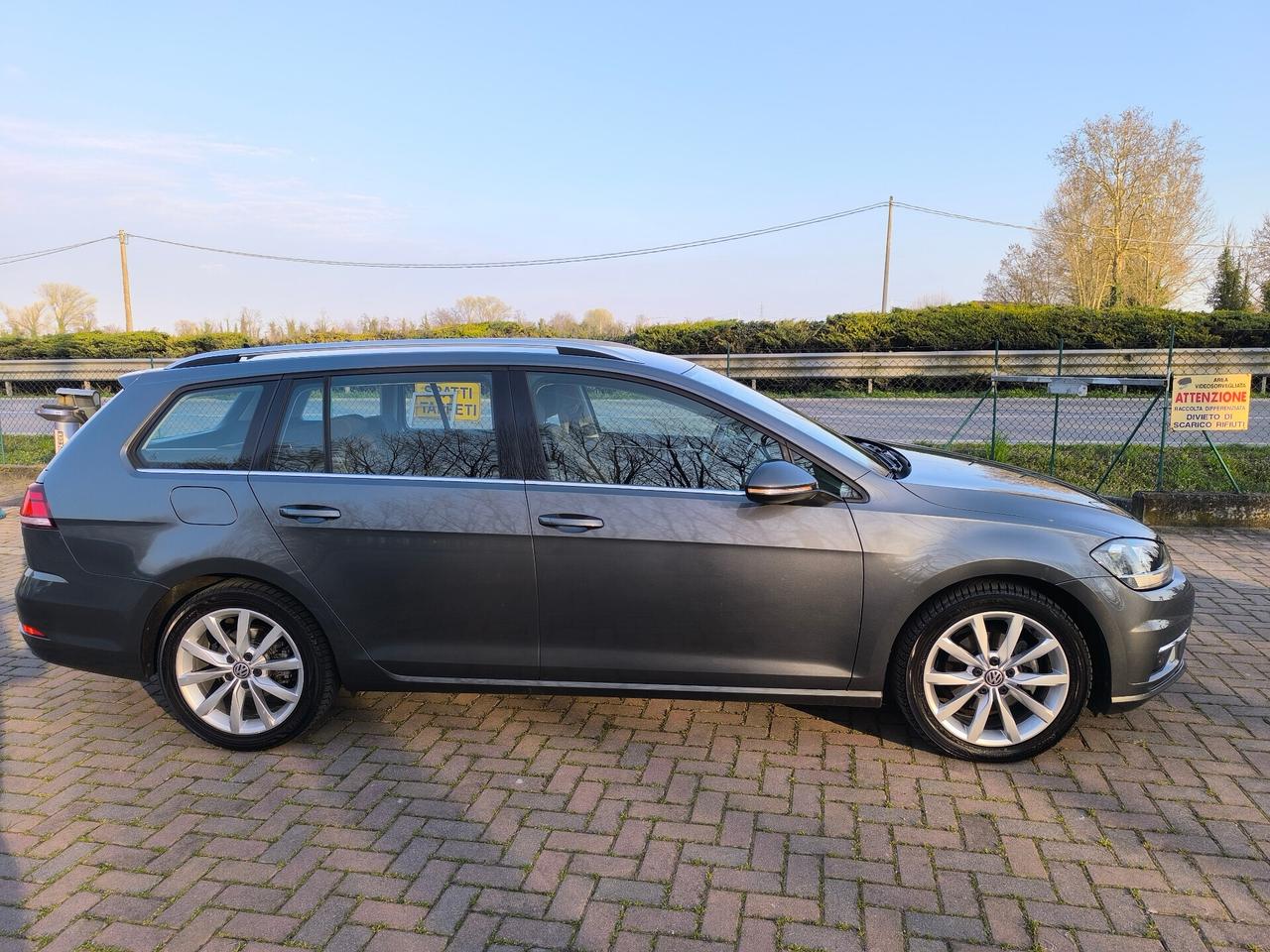 Volkswagen Golf Variant 2.0 TDI Executive BlueMotion Technology