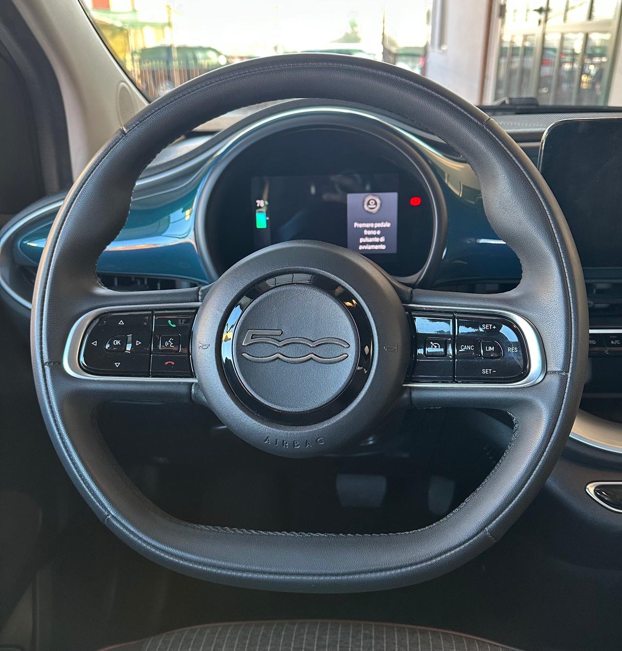 Fiat 500e 42 kWh buisness opening