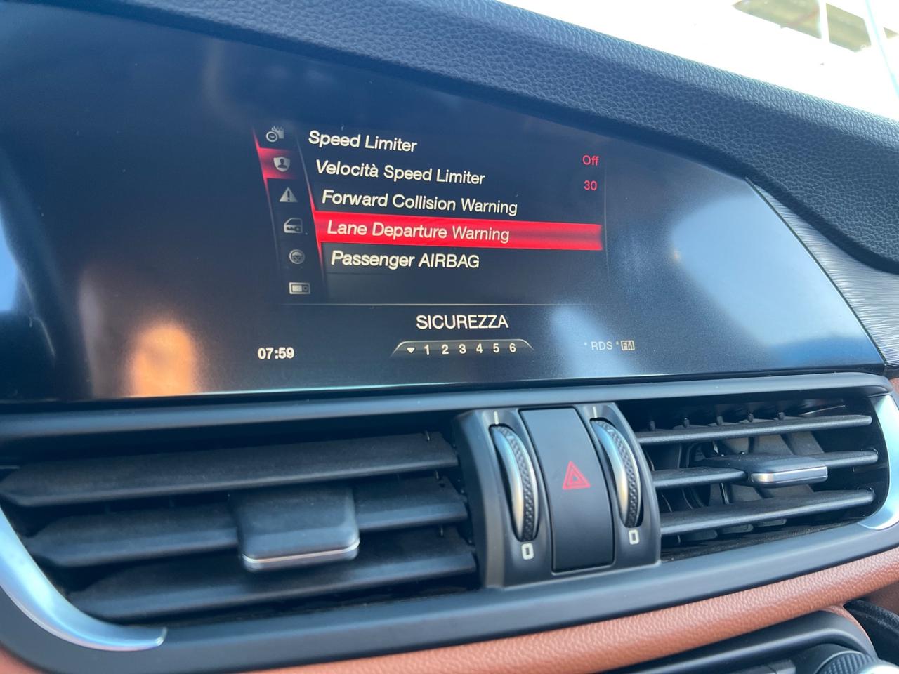 Alfa Romeo Giulia 2.2 150 CV AT8 Super