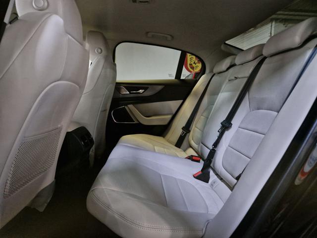 JAGUAR XE 2000 D 204 CV AUT. R-DYNAMIC BLACK EDIT.KM. 13.900
